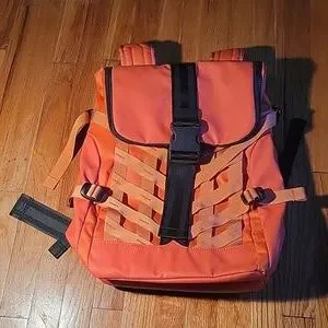 Hunter | Bags | Hunter Explorer Daypack | Poshmark display picture 1